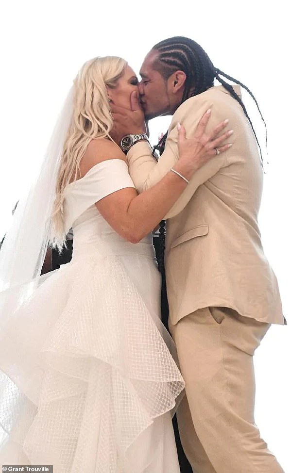 ๐ SWEET ISLAND MAGIC: Martin Taupau Marries His Forever Love in a Heart-Stealing Samoan Ceremony