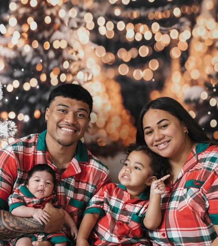 💖 LOVE IN BLUE, GOLD, AND BLACK: Brian To’o and Moesha To’o’s Beautiful Family Moment Melts Panthers’ Hearts