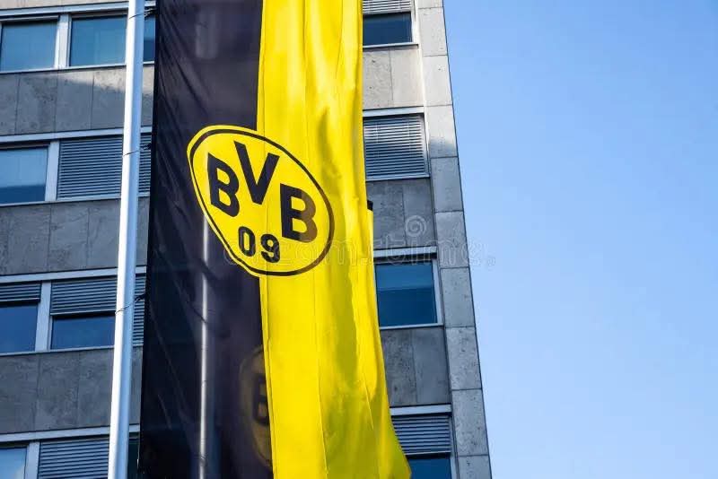 💥Schock für Borussia Dortmund: Drastische Strafen erschüttern den Klub bis ins Mark💥